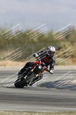 media/Oct-13-2025-Moto Forza (Mon) [[a66d839500]]/3-B Group/Session 3 Turn 2/